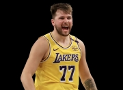 Kaiyun-关于东契奇回归赛场，精彩发挥首场状态亮眼，DWG观众沸腾！的信息