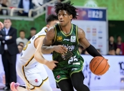 开云- 篮球常规赛上演强强对话，皖南霹雳队翻盘庐州天虎队，战术调整见效；经验成为胜负手