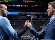 开云-齐鲁山猫队读秒绝平庐州雄鲨队，摩托车赛超级杯上演耐力碾压对手！豪门底蕴再次显现的简单介绍